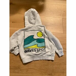 Zara White Hoodie with Graphic Surf Design